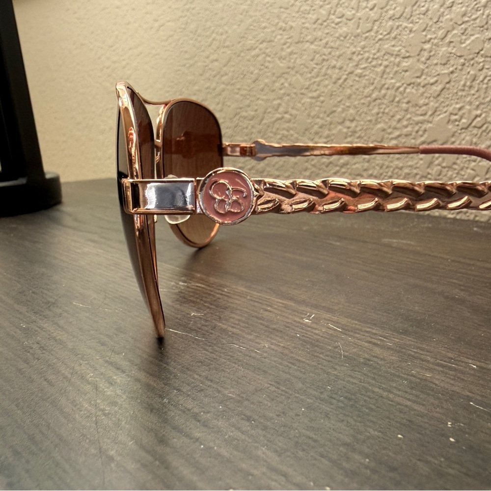 Jessica Simpson Aviator Sunglasses - Picture 5 of 6